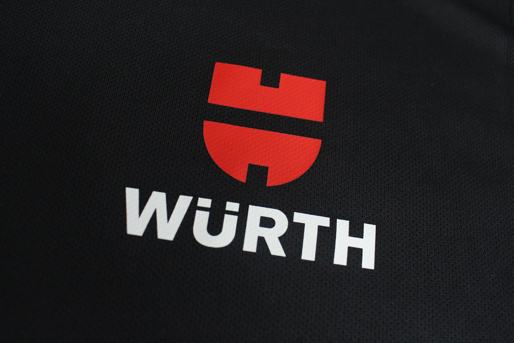 客製化排汗制服｜WURT